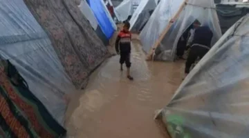 وضع غزة المأساوي فيضانات تغمر آلاف خيام اللاجئين بمياه ملوثة وفق تقرير أونروا 1